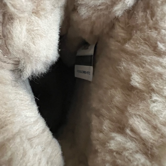 UGG® Adirondack III Water Resistant Bootie (Women) - Picture 10 of 13